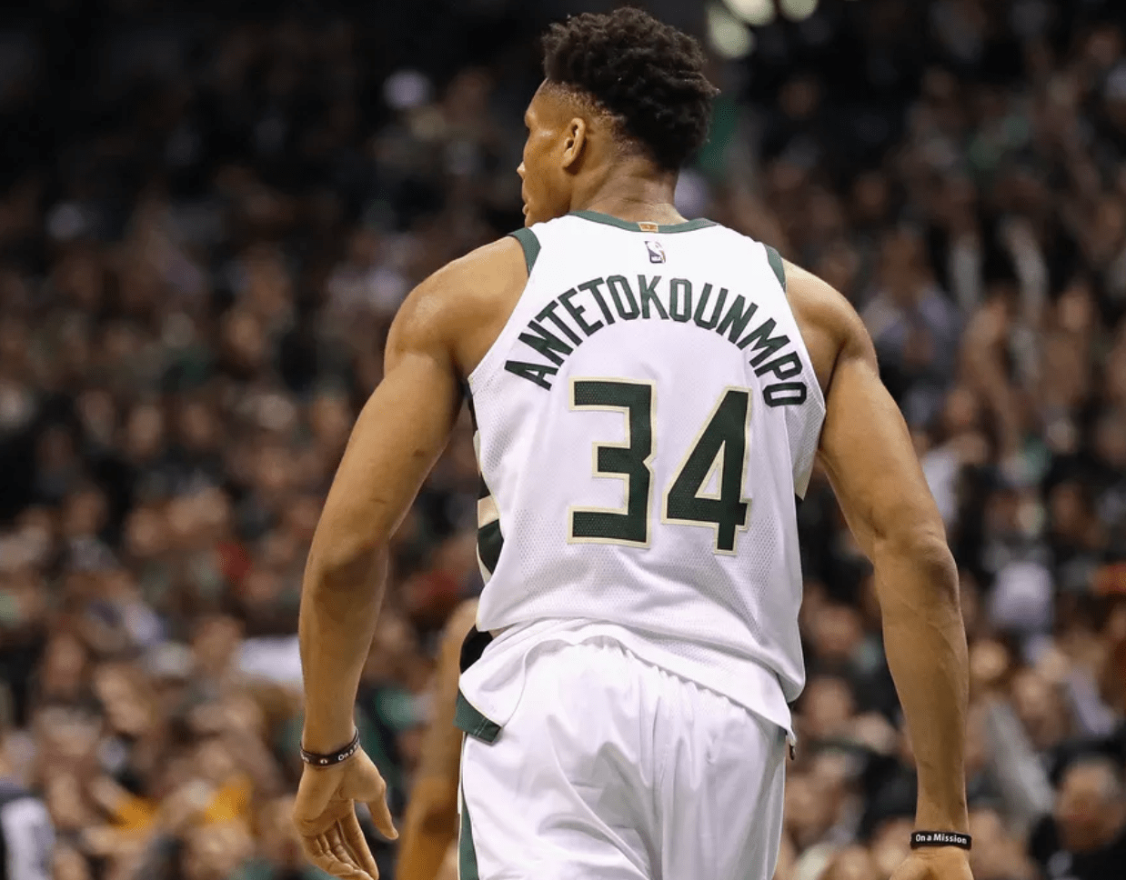 世界杯历史进球数TOP10：巴西第1，匈牙利40年未参赛仍在列（世界杯历史进球前十：巴西领跑，匈牙利阔别40年仍在榜）