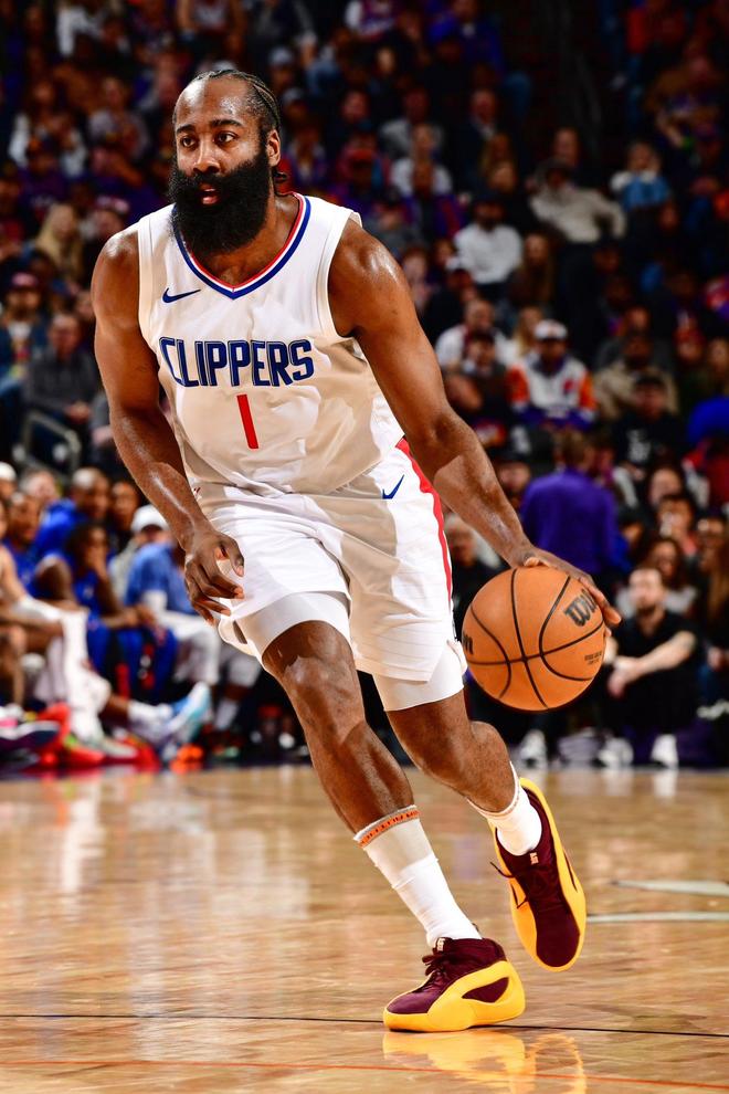 紧逼让对手整场都很难受（高压逼抢令对手全场难受）