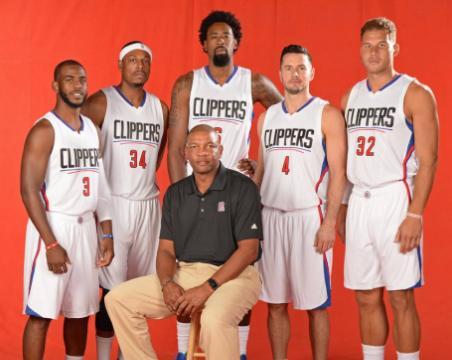 自交易以来：东契奇出战41场拿下28胜，浓眉仅出战14场（交易后对比：东契奇41战28胜，浓眉仅登场14次）