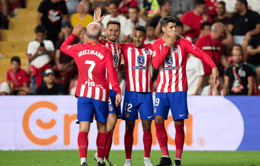 League Awards颁奖：Chovy年度最佳选手，Tarzan LPL最佳（League Awards结果出炉：Chovy荣膺年度最佳，Tarzan加冕LPL最佳）