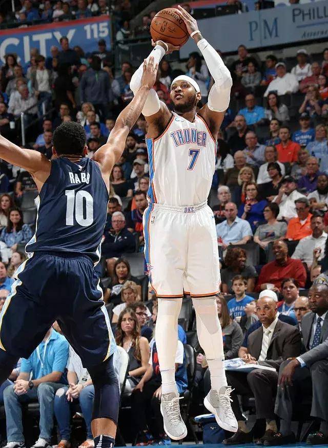 张外龙：我已经把继续带队的愿望转达给重庆铜梁龙俱乐部（张外龙：已向重庆铜梁龙俱乐部表达继续执教意愿）