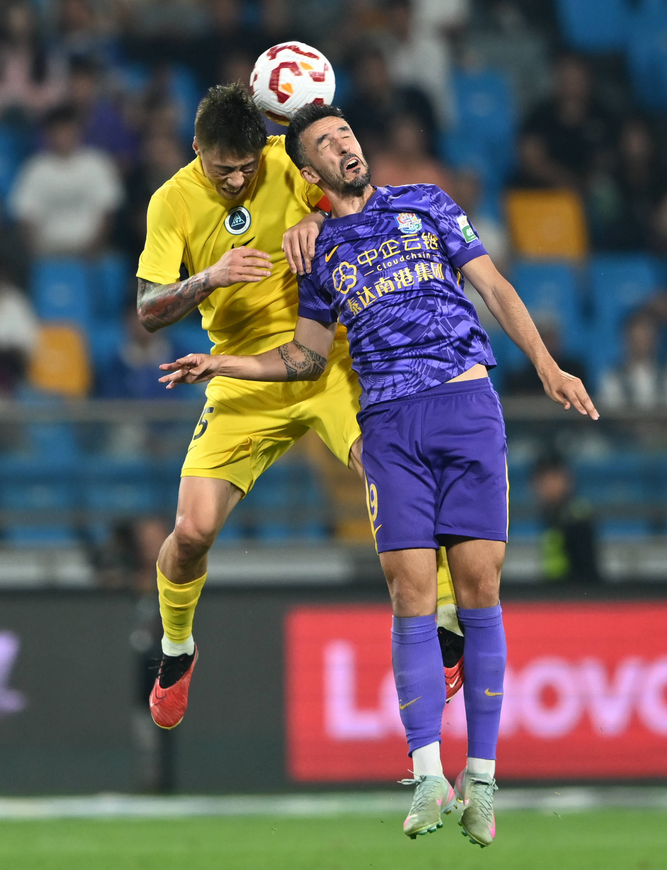 姆本扎：我和铁人签了两年合同，下赛季在中超继续为铁人效力（姆本扎签约铁人两年：下赛季继续为铁人征战中超）