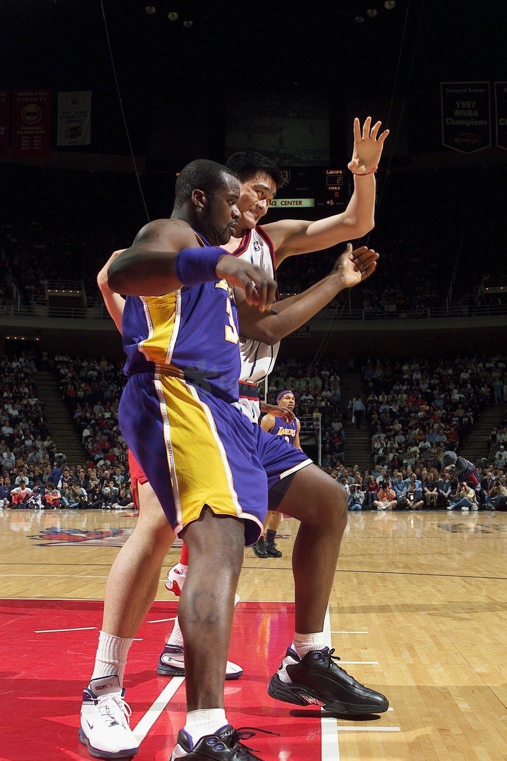 周六西甲裁判安排：科尔德罗将执法巴萨vs奥萨苏纳（西甲周六裁判出炉：科尔德罗执法巴萨对阵奥萨苏纳）