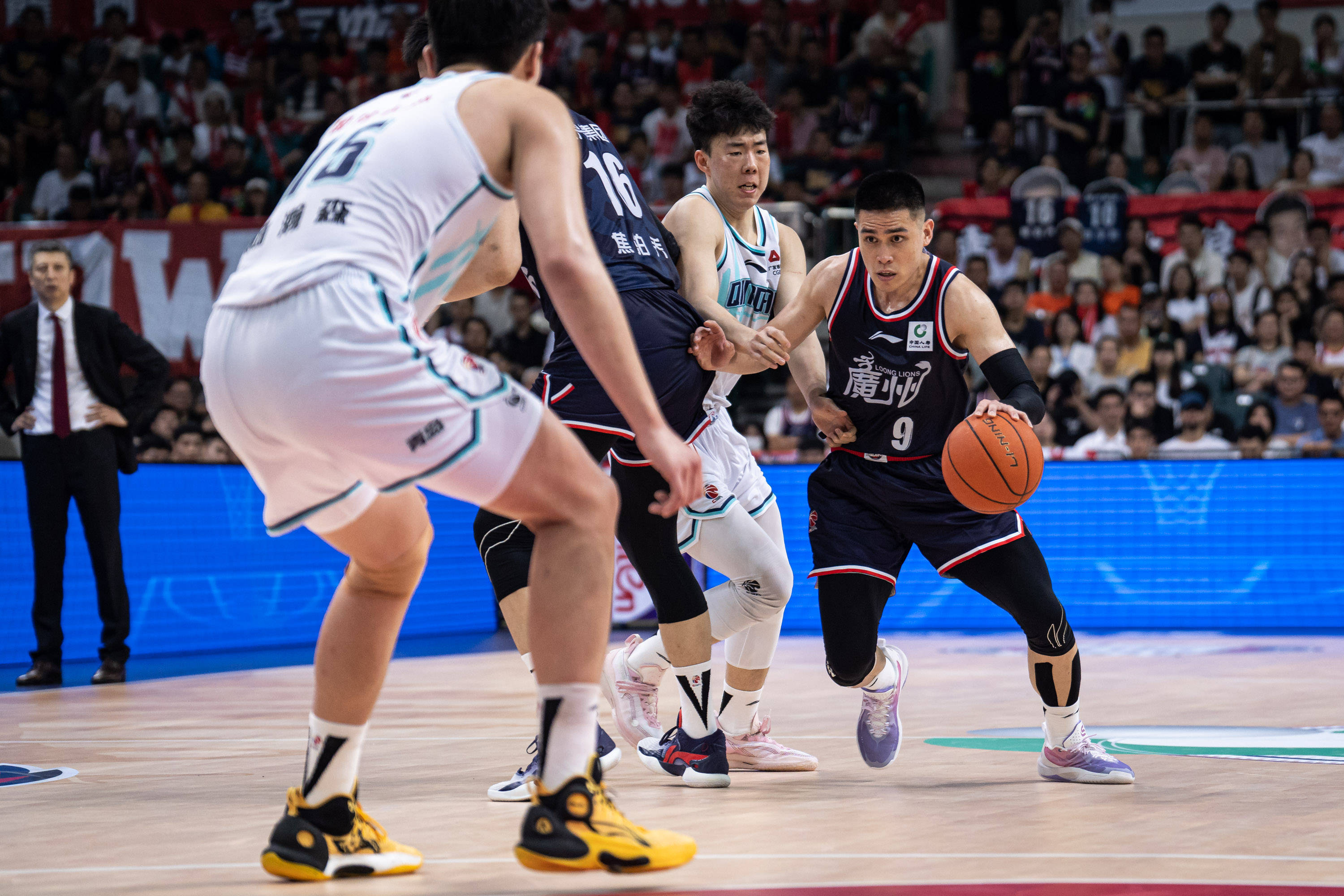 意媒：拉比奥有望在米兰德比中首发，圣地亚哥进入替补席（意媒：拉比奥或将米兰德比首发，圣地亚哥预计列替补）