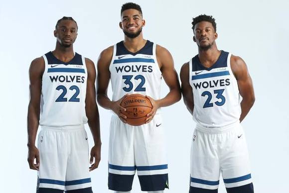 升第4！水晶宫2-1富勒姆 格伊头球绝杀恩凯蒂亚破门亨德森神扑（跃居第4！水晶宫2-1富勒姆：格伊头球绝杀，恩凯蒂亚建功，亨德森屡献神扑）