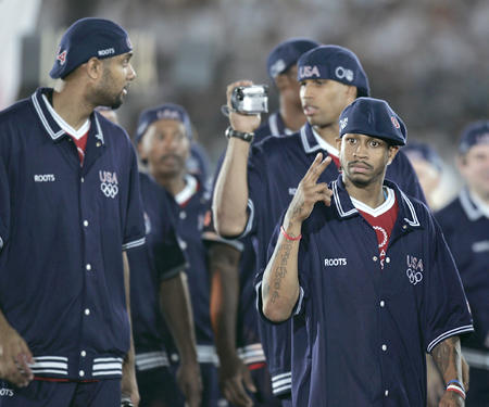 乔纳森-戴维：我可以踢任何位置；一直在训练后进行加练（乔纳森-戴维：可踢任意位置，训练后坚持加练）